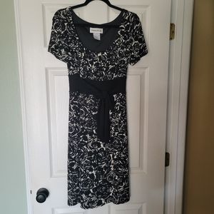 Like New Danny & Nicole Black and White Dress Size 12